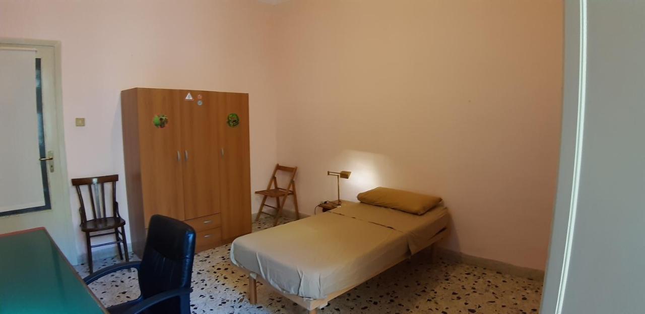 Stanza Privata In Appartamento Per Smart Working, Digital Nomads O Coliving Палермо Екстер'єр фото