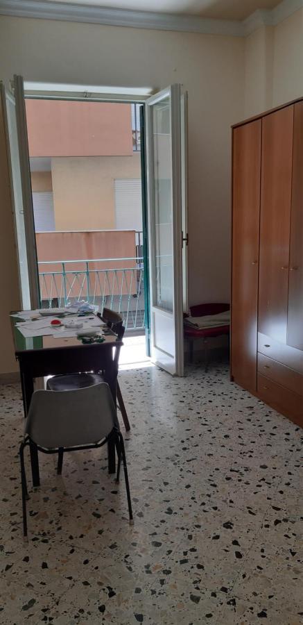 Stanza Privata In Appartamento Per Smart Working, Digital Nomads O Coliving Палермо Екстер'єр фото